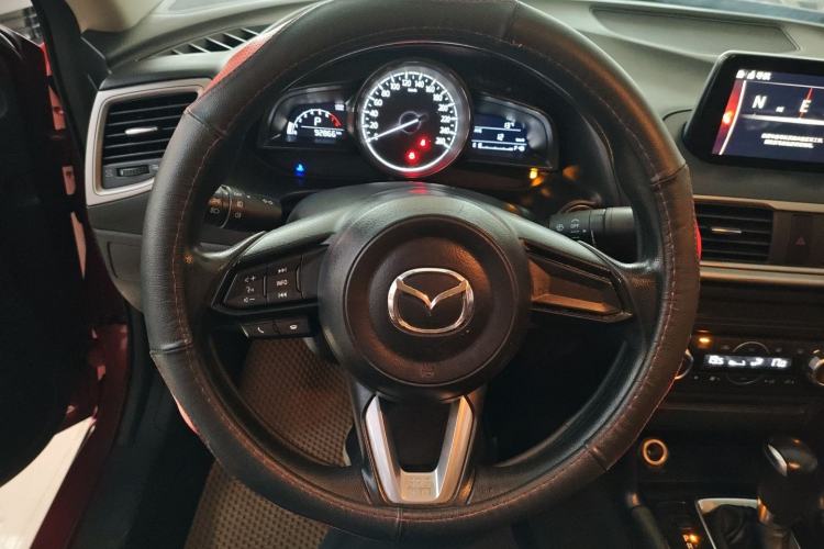 Used Mazda 3 Axela 2017 Sedan 1.5L Automatic Luxury Model Emission Standard China V Steering Wheel
