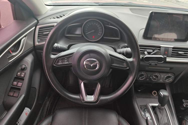 Used Mazda 3 Axela 2017 Sedan 1.5L Automatic Comfort Model Emission Standard China V Steering Wheel