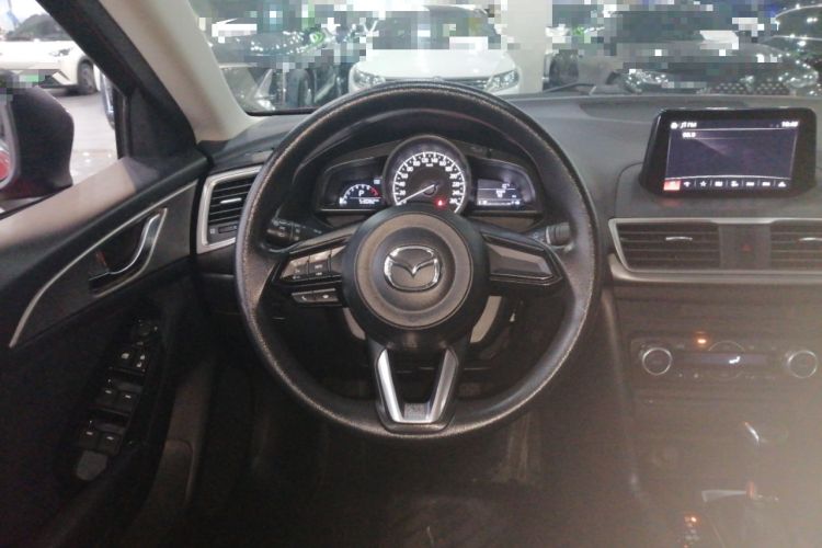 Used Mazda 3 Axela 2017 Sedan 1.5L Automatic Luxury Model Emission Standard China V Steering Wheel
