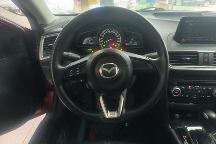 Used Mazda 3 Axela 2017 Sedan 1.5L Automatic Luxury Model Emission Standard China V Steering Wheel