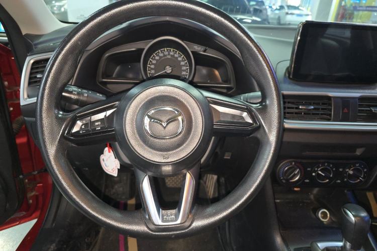 Used Mazda 3 Axela 2017 Sedan 1.5L Automatic Comfort Model Emission Standard China V Steering Wheel