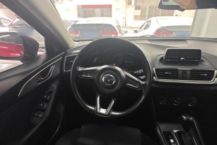 Used Mazda 3 Axela 2017 Sedan 1.5L Automatic Comfort Model Emission Standard China V Steering Wheel