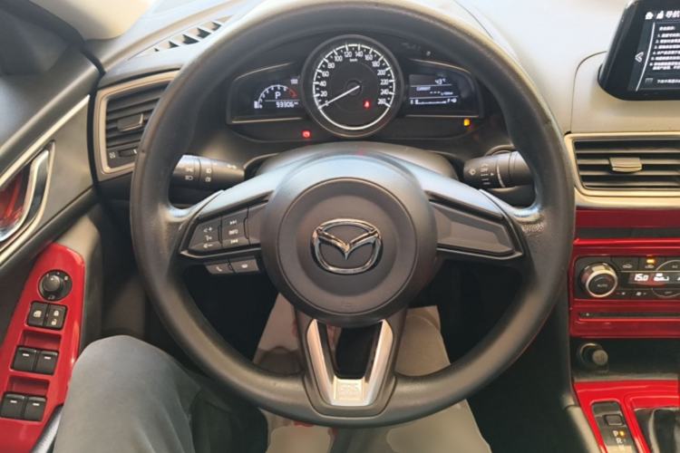 Used Mazda 3 Axela 2017 Sedan 1.5L Automatic Luxury Model Emission Standard China V Steering Wheel