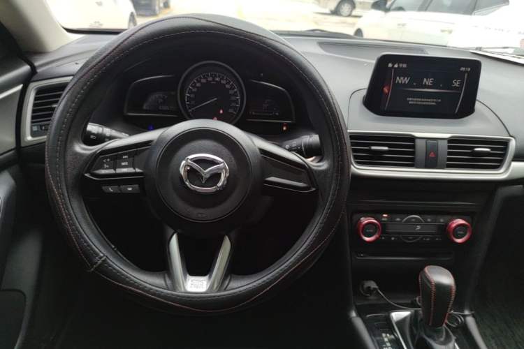 Used Mazda 3 Axela 2017 Sedan 1.5L Automatic Luxury Model Emission Standard China V Steering Wheel