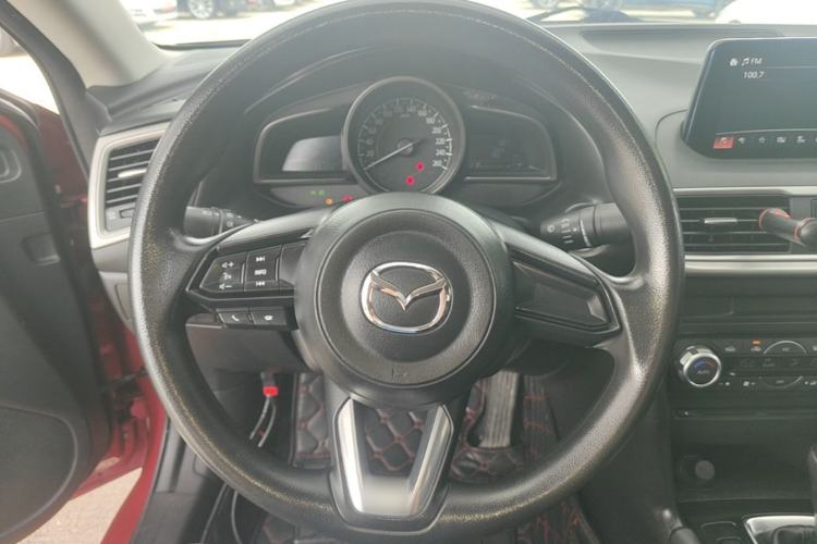 Used Mazda 3 Axela 2017 Sedan 1.5L Automatic Luxury Model Emission Standard China V Steering Wheel