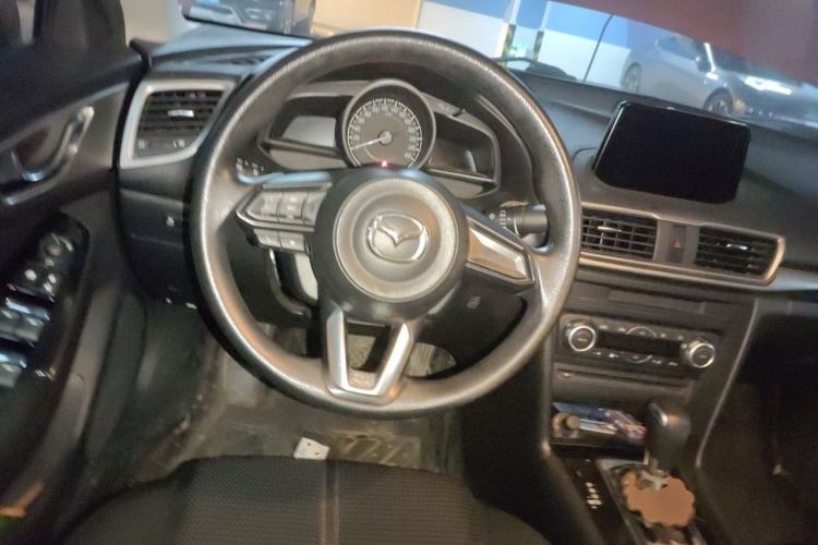 Used Mazda 3 Axela 2017 Sedan 1.5L Automatic Luxury Model Emission Standard China V Steering Wheel