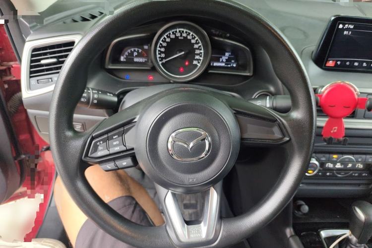 Used Mazda 3 Axela 2017 Sedan 1.5L Automatic Luxury Model Emission Standard China V Steering Wheel