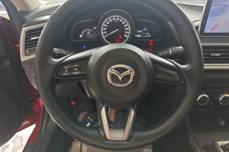 Used Mazda 3 Axela 2017 Sedan 1.5L Automatic Comfort Model Emission Standard China V Steering Wheel