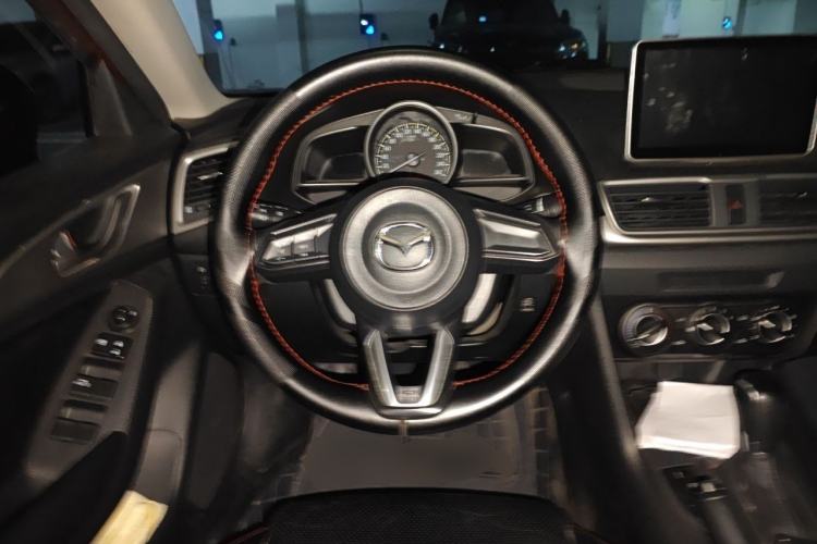 Used Mazda 3 Axela 2017 Sedan 1.5L Automatic Comfort Model Emission Standard China V Steering Wheel