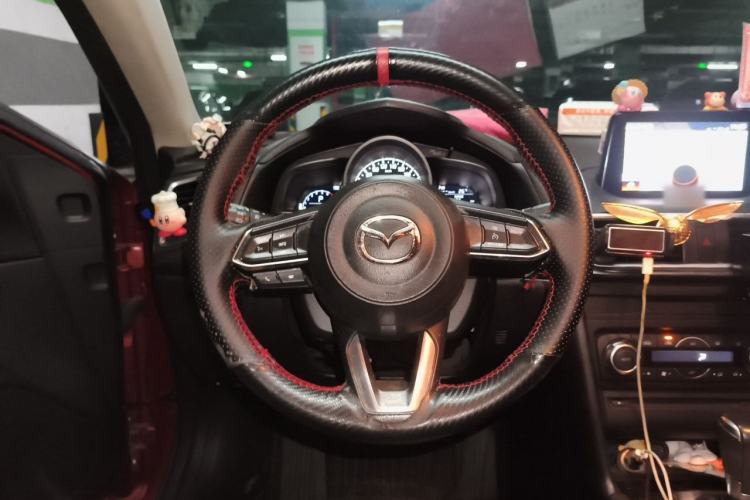Used Mazda 3 Axela 2017 Sedan 2.0L Automatic Prestige Model China V Standard Steering Wheel