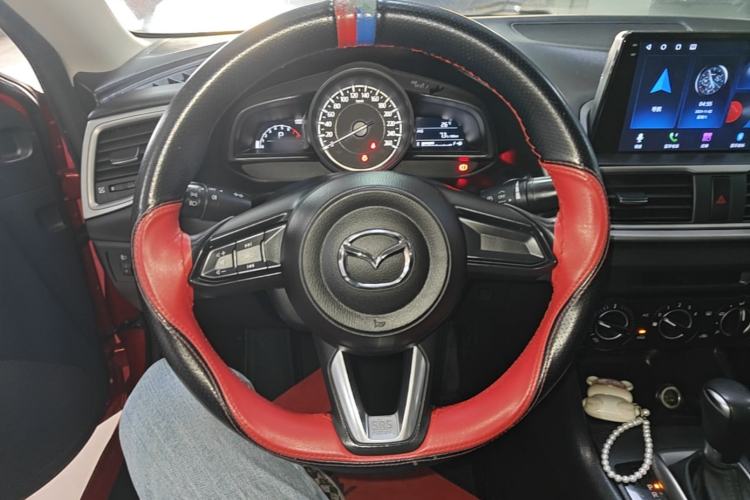 Used Mazda 3 Axela 2017 Sedan 1.5L Automatic Comfort Model Emission Standard China V Steering Wheel