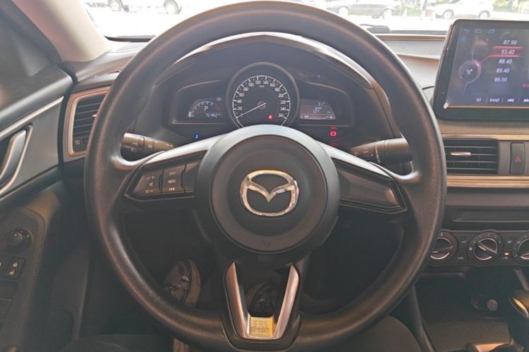 Used Mazda 3 Axela 2017 Sedan 1.5L Automatic Comfort Model Emission Standard China V Steering Wheel