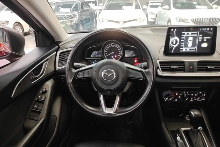 Used Mazda 3 Axela 2017 Sedan 1.5L Automatic Comfort Model Emission Standard China V Steering Wheel