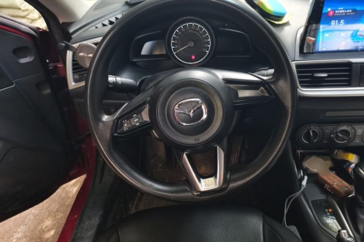 Used Mazda 3 Axela 2017 Sedan 1.5L Automatic Comfort Model Emission Standard China V Steering Wheel