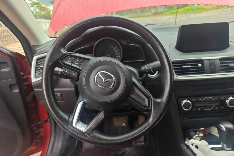 Used Mazda 3 Axela 2017 Sedan 1.5L Automatic Luxury Model Emission Standard China V Steering Wheel