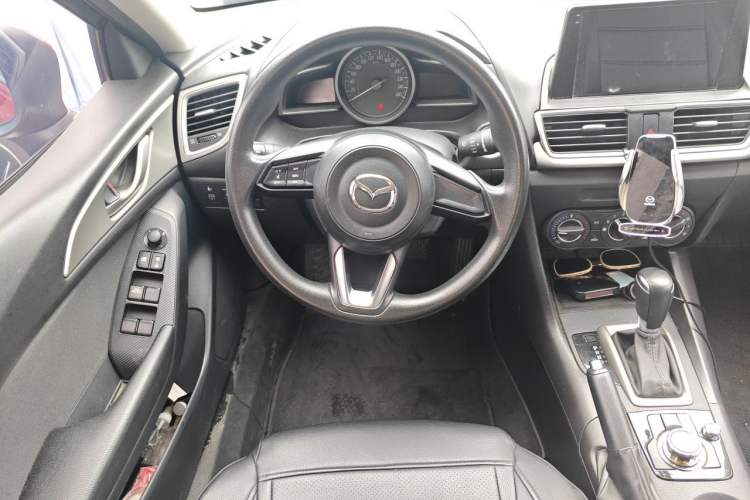 Used Mazda 3 Axela 2017 Sedan 1.5L Automatic Comfort Model Emission Standard China V Steering Wheel