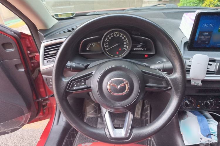 Used Mazda 3 Axela 2017 Sedan 1.5L Automatic Comfort Model Emission Standard China V Steering Wheel