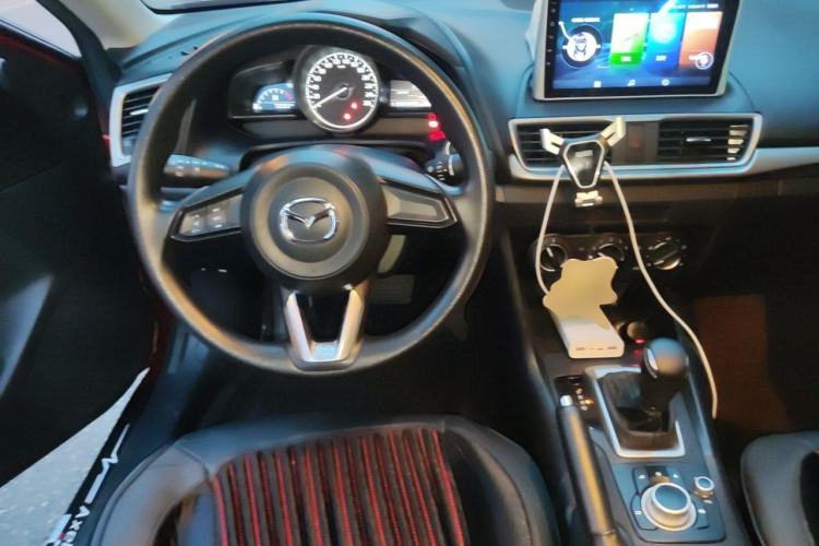 Used Mazda 3 Axela 2017 Sedan 1.5L Automatic Comfort Model Emission Standard China V Steering Wheel