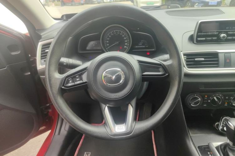Used Mazda 3 Axela 2017 Hatchback 1.5L Automatic Comfort Model China VI Standard Steering Wheel