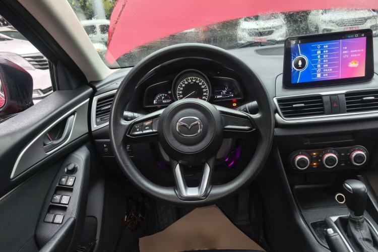 Used Mazda 3 Axela 2017 Sedan 1.5L Automatic Comfort Model Emission Standard China V Steering Wheel