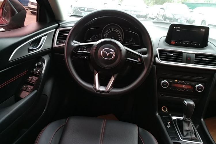 Used Mazda 3 Axela 2017 Sedan 1.5L Automatic Luxury Model Emission Standard China V Steering Wheel