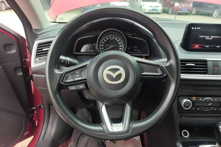 Used Mazda 3 Axela 2017 Sedan 1.5L Automatic Luxury Model Emission Standard China V Steering Wheel