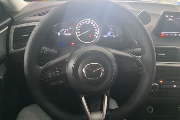 Used Mazda 3 Axela 2017 Sedan 1.5L Automatic Luxury Model Emission Standard China V Steering Wheel