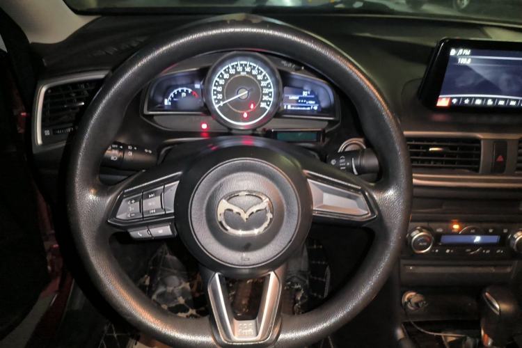 Used Mazda 3 Axela 2017 Sedan 1.5L Automatic Luxury Model Emission Standard China V Steering Wheel