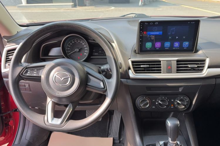 Used Mazda 3 Axela 2017 Sedan 1.5L Automatic Comfort Model Emission Standard China V Steering Wheel