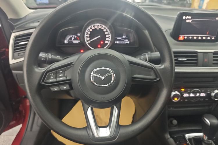 Used Mazda 3 Axela 2017 Sedan 1.5L Automatic Luxury Model Emission Standard China V Steering Wheel