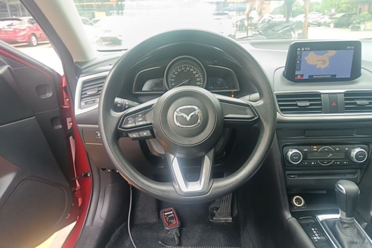 Used Mazda 3 Axela 2017 Sedan 1.5L Automatic Luxury Model Emission Standard China V Steering Wheel