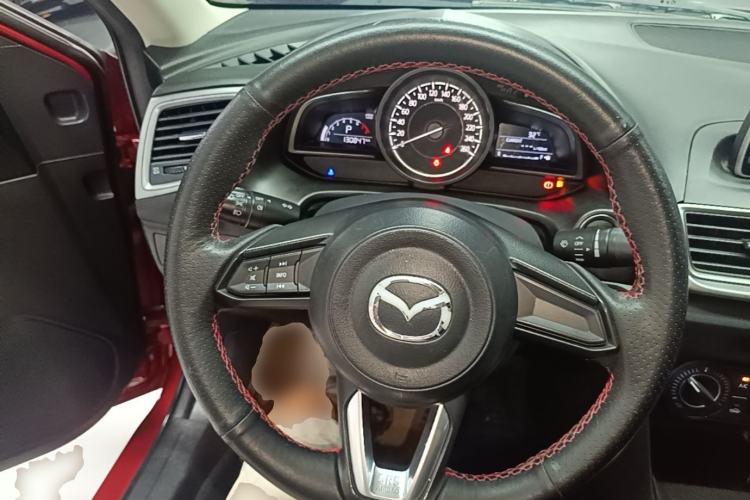 Used Mazda 3 Axela 2017 Sedan 1.5L Automatic Comfort Model Emission Standard China V Steering Wheel