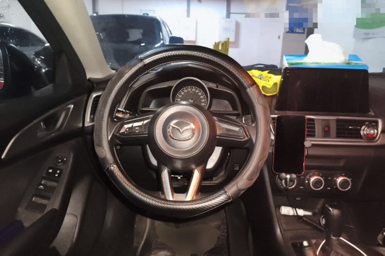 Used Mazda 3 Axela 2017 Sedan 1.5L Automatic Comfort Model Emission Standard China V Steering Wheel