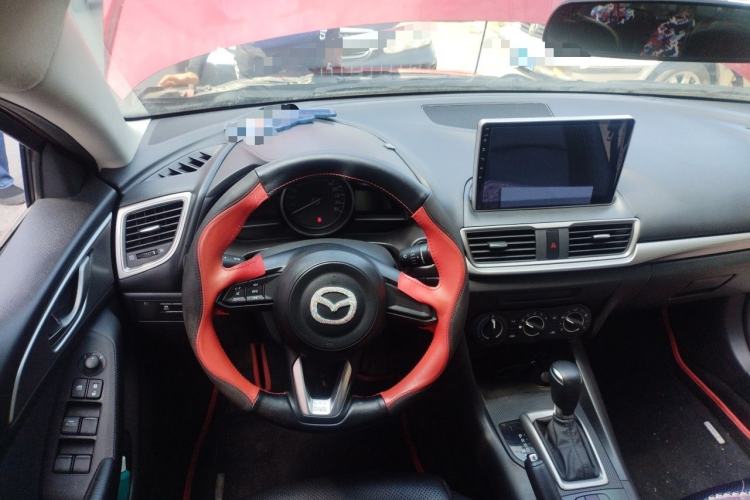 Used Mazda 3 Axela 2017 Sedan 1.5L Automatic Comfort Model Emission Standard China V Steering Wheel