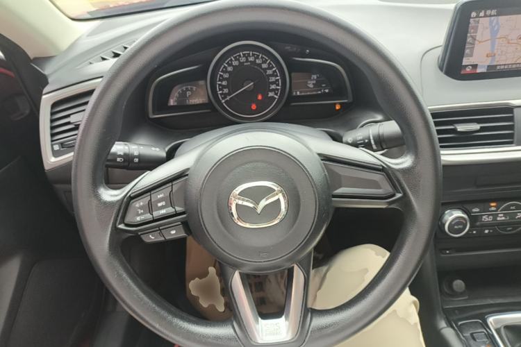 Used Mazda 3 Axela 2017 Sedan 1.5L Automatic Luxury Model Emission Standard China V Steering Wheel