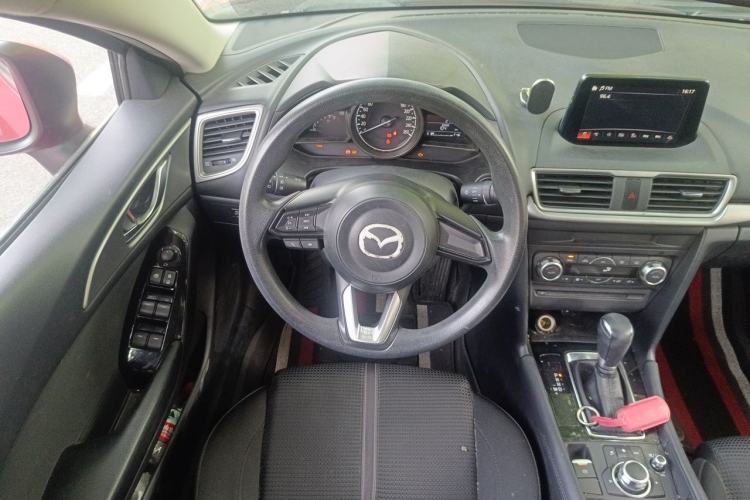 Used Mazda 3 Axela 2017 Sedan 1.5L Automatic Luxury Model Emission Standard China V Steering Wheel
