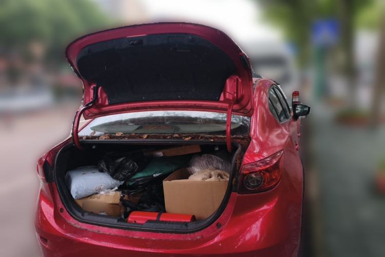 Used Mazda 3 Axela 2017 Sedan 1.5L Automatic Comfort Model Emission Standard China V Trunk