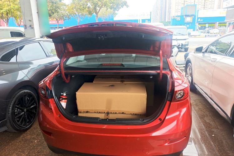 Used Mazda 3 Axela 2017 Sedan 1.5L Automatic Comfort Model Emission Standard China V Trunk