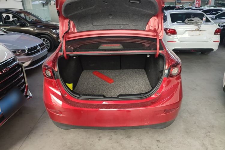 Used Mazda 3 Axela 2017 Sedan 1.5L Automatic Comfort Model Emission Standard China V Trunk