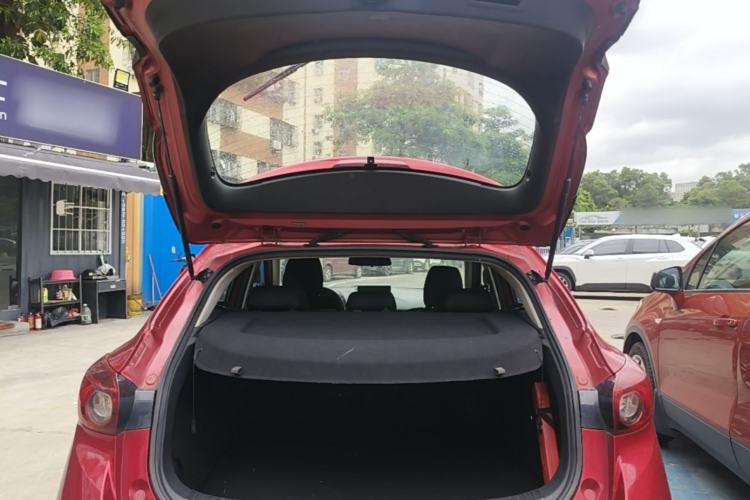 Used Mazda 3 Axela 2017 Hatchback 1.5L Automatic Comfort Model Emission Standard China V Trunk