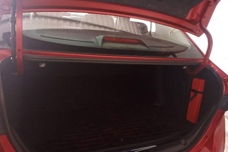 Used Mazda 3 Axela 2017 Sedan 1.5L Automatic Comfort Model Emission Standard China V Trunk