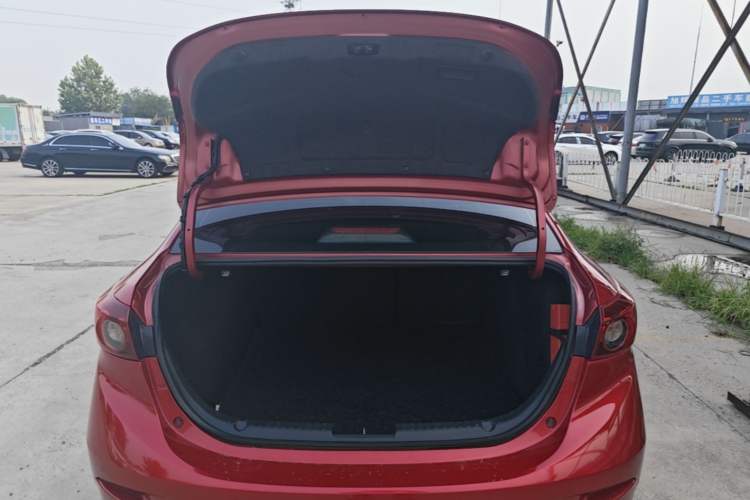 Used Mazda 3 Axela 2017 Sedan 1.5L Automatic Comfort Model Emission Standard China V Trunk