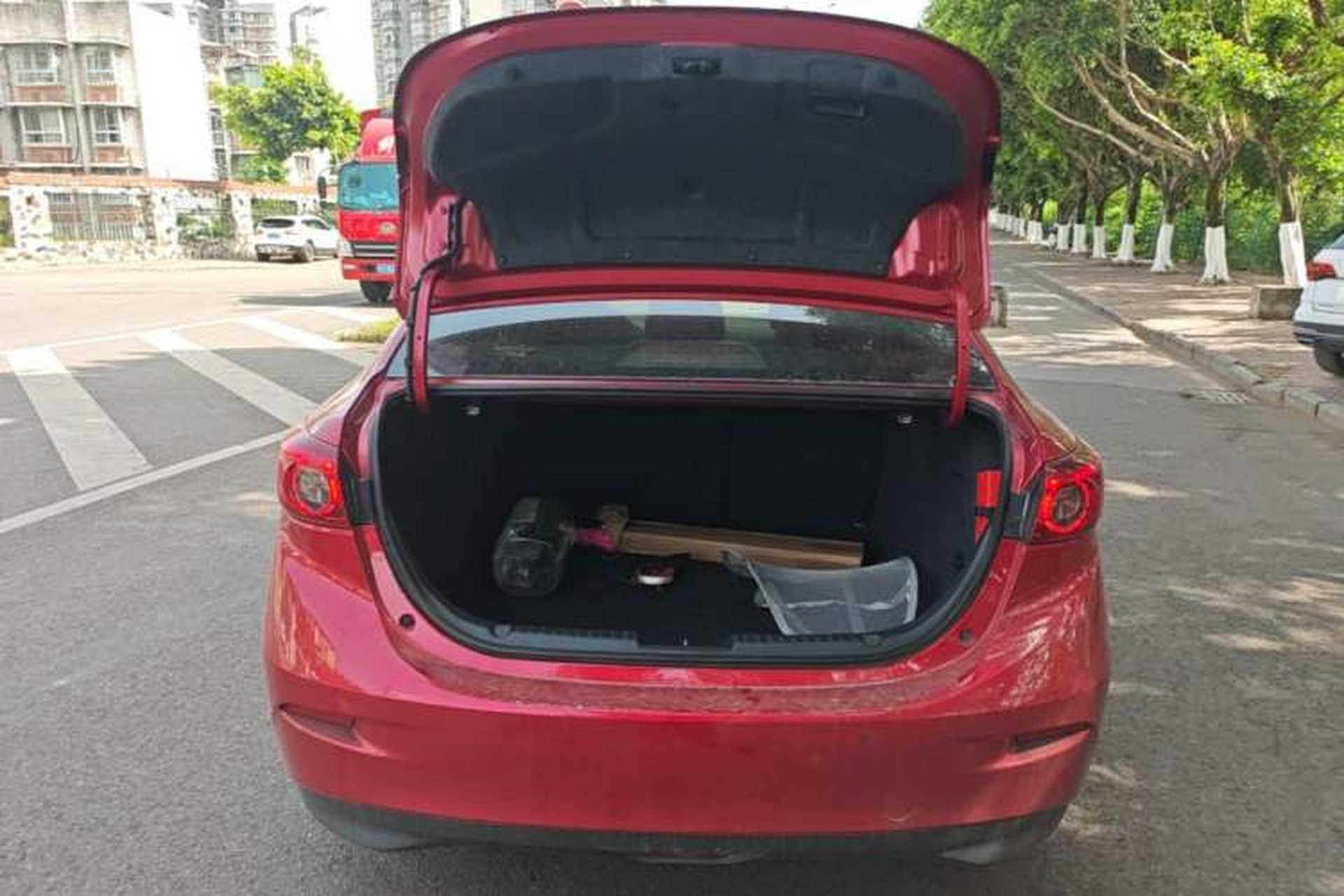 Used Mazda 3 Axela 2017 Sedan 1.5L Automatic Luxury Model Emission Standard China V Trunk
