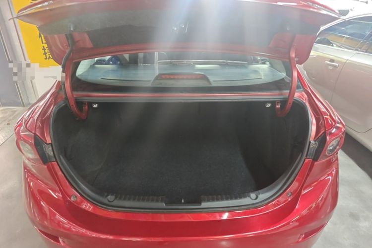Used Mazda 3 Axela 2017 Sedan 1.5L Automatic Luxury Model Emission Standard China V Trunk