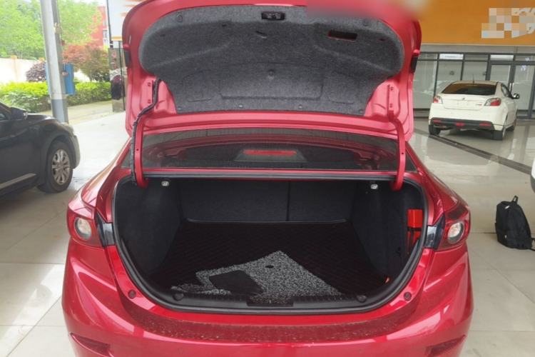 Used Mazda 3 Axela 2017 Sedan 1.5L Automatic Comfort Model Emission Standard China V Trunk