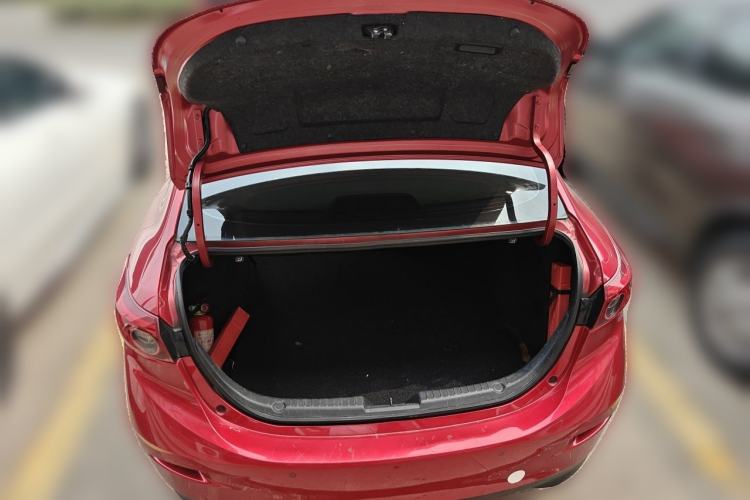 Used Mazda 3 Axela 2017 Sedan 1.5L Automatic Luxury Model Emission Standard China V Trunk