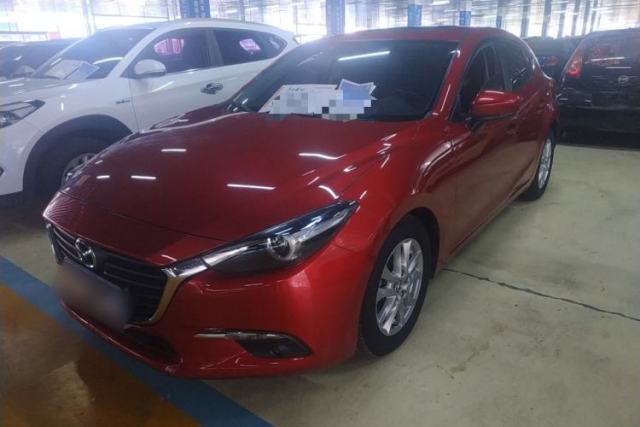Used Mazda 3 Axela 2017 Hatchback 1.5L Automatic Luxury Model Emission Standard China V