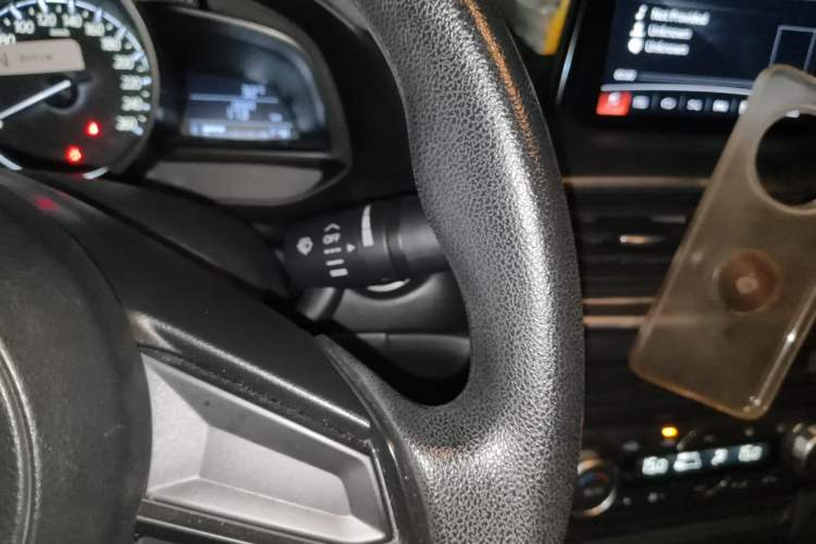 Used Mazda 3 Axela 2017 Sedan 1.5L Automatic Luxury Model Emission Standard China V Vehicle Key