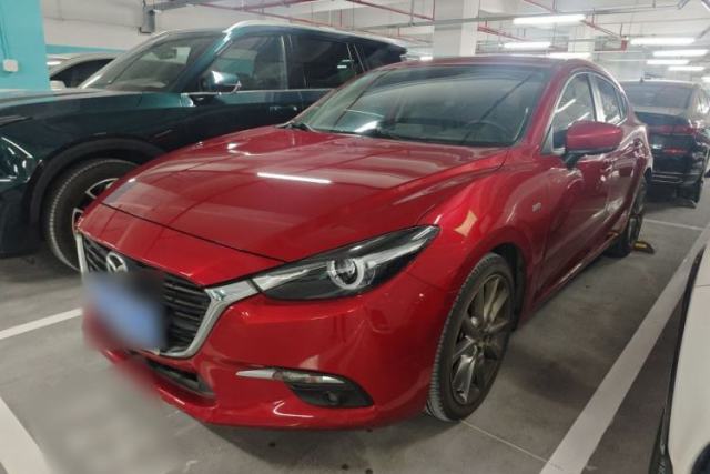 Used Mazda 3 Axela 2017 Hatchback 2.0L Automatic Luxury Model Emission Standard China V
