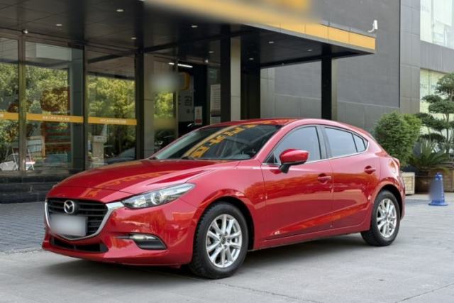 Used Mazda 3 Axela 2017 Hatchback 1.5L Automatic Comfort Model Emission Standard China V
